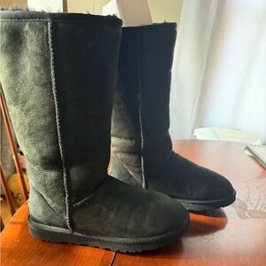 Classic Tall black UGG boots great condition